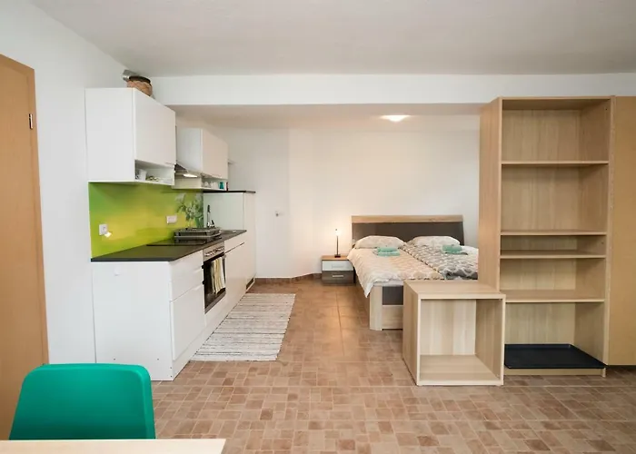 Apartma Tajc アパート *